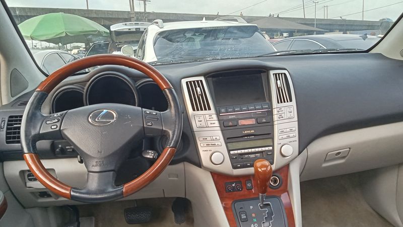 Thumbnail 5 of 2005 Lexus RX Rx330